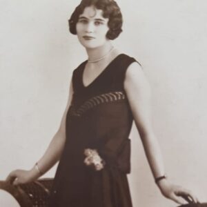 17 Glamourous Granny Medler cropd 17 Glamourous Granny Medler cropd